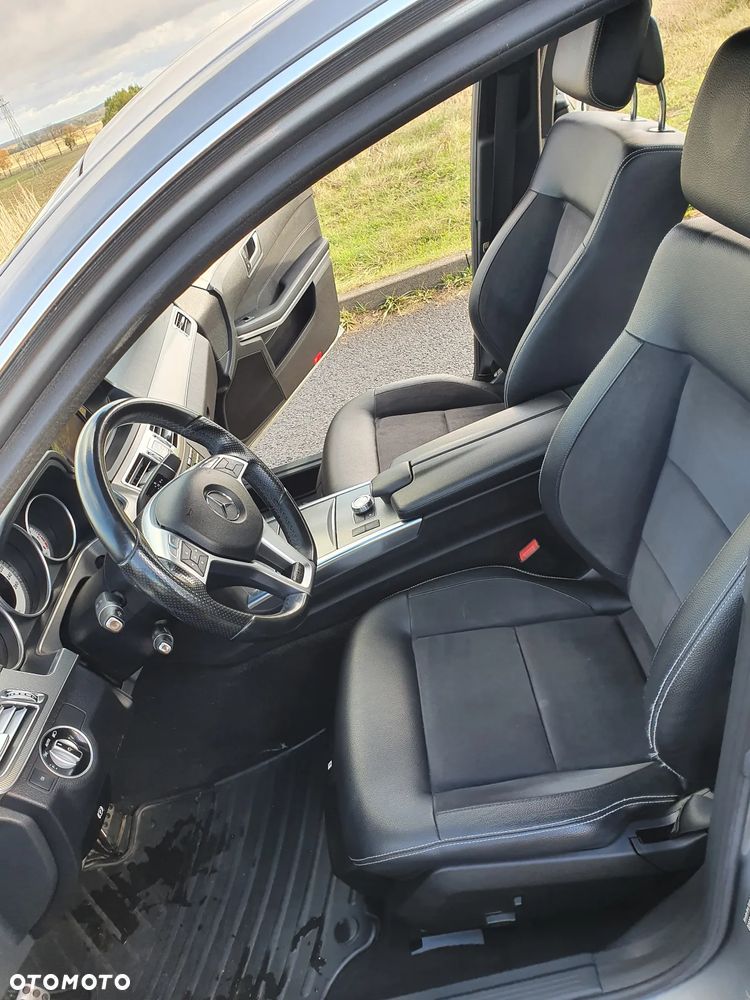 Mercedes-Benz Klasa E - 24