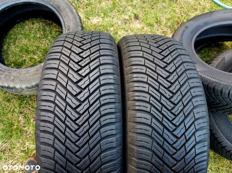 KOŁA całoroczne 16' Hyundai i35 Tucson - ET45 - 5x114,3 - 215/65/16 - 8