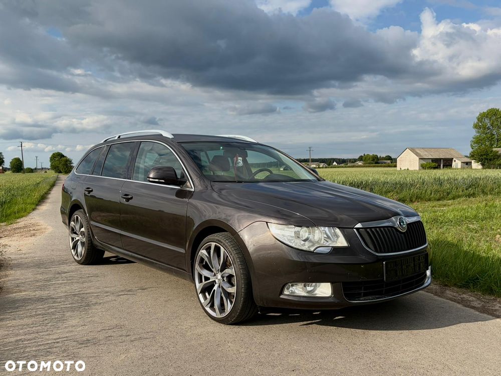 Skoda Superb 1.8 TSI DSG FAMILY - 1