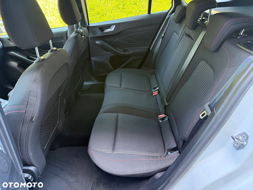 Ford Focus 1.5 EcoBoost STart-Stopp-System ST-LINE - 11