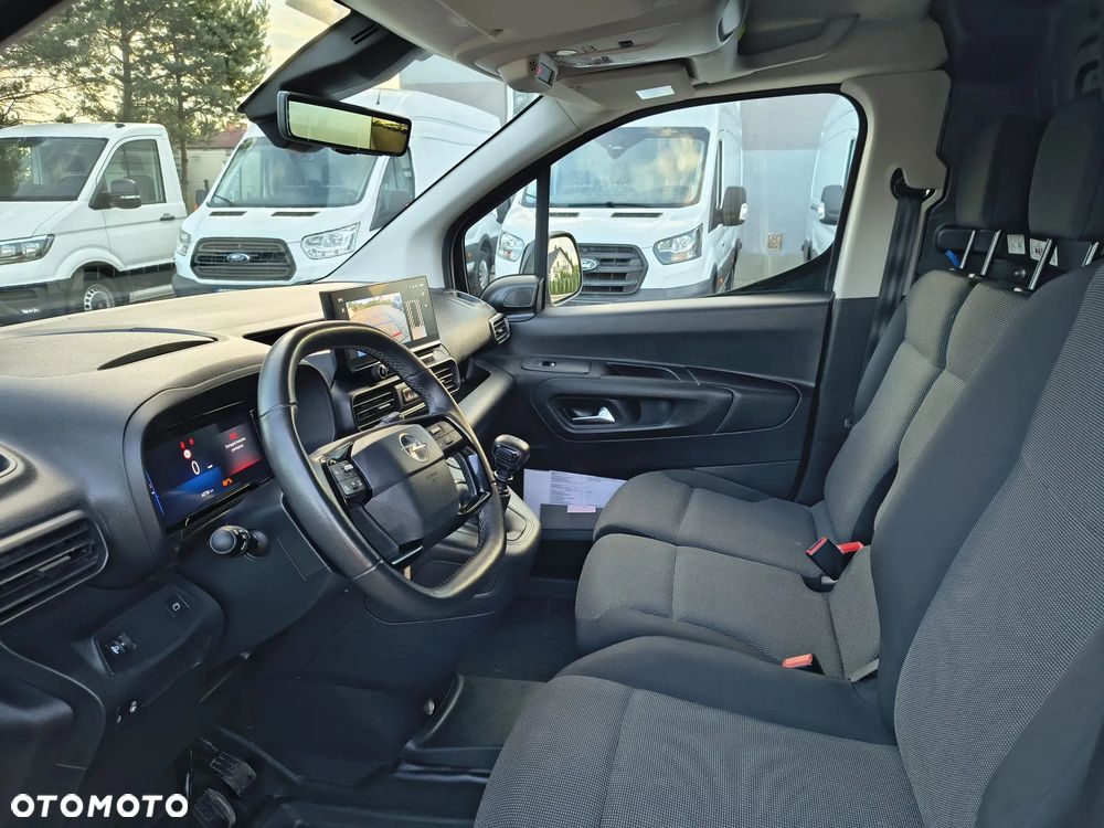 Opel Combo 1,5D 131KM - 18