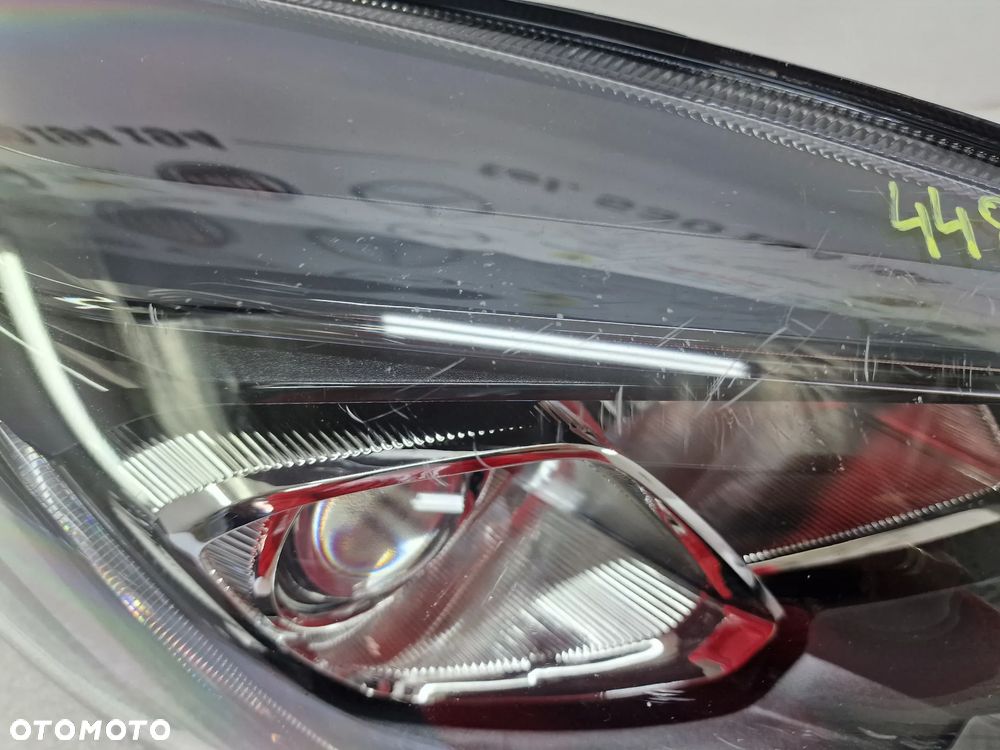 FORD FIESTA MK8 17- PRAWA LAMPA PRZEDNIA PRZÓD SOCZEWKA + LED , CIEMNA , NR L1BB-13E014-EH , NR AUKCJI LA448 - 6