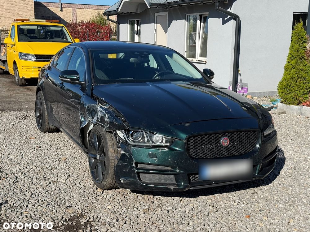 Jaguar XE 20d AWD Pure - 9