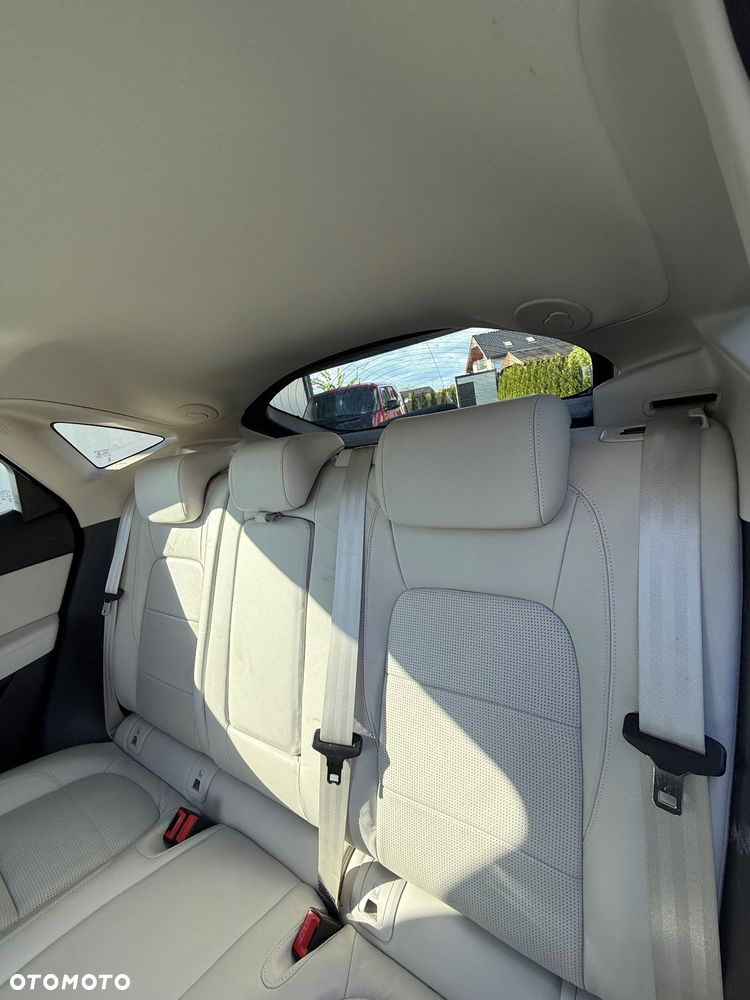 Jaguar E-Pace D150 R-Dynamic - 20