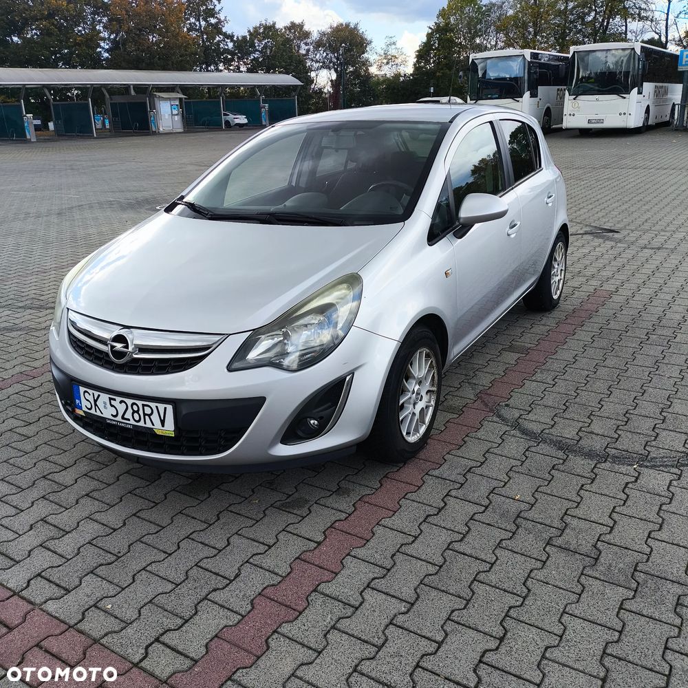 Opel Corsa 2013 photo 2
