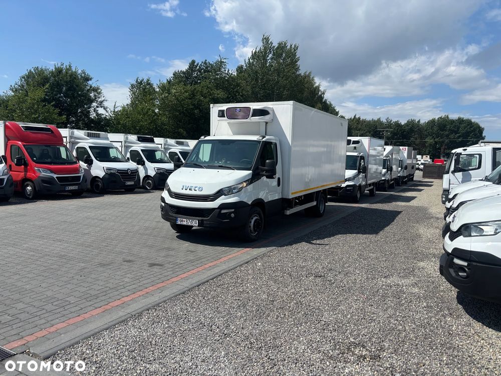 Iveco 70C17,,70C18,,70C15,,72C17,,50C17,,35C17,,35C15 PODWOZIE DO ZABUDOWY  WYWROTKA SKRZYNIA LADUNKOWA KONTENER CHLODNIA 70 SZTUK NA PLACU - 18