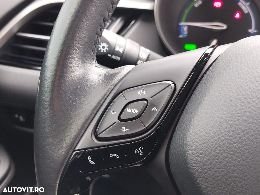 Toyota C-HR 1.8 HSD 4x2 CVT C-enter - 16