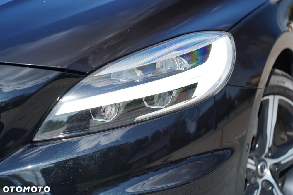 Volvo V40 T4 Geartronic RDesign - 16