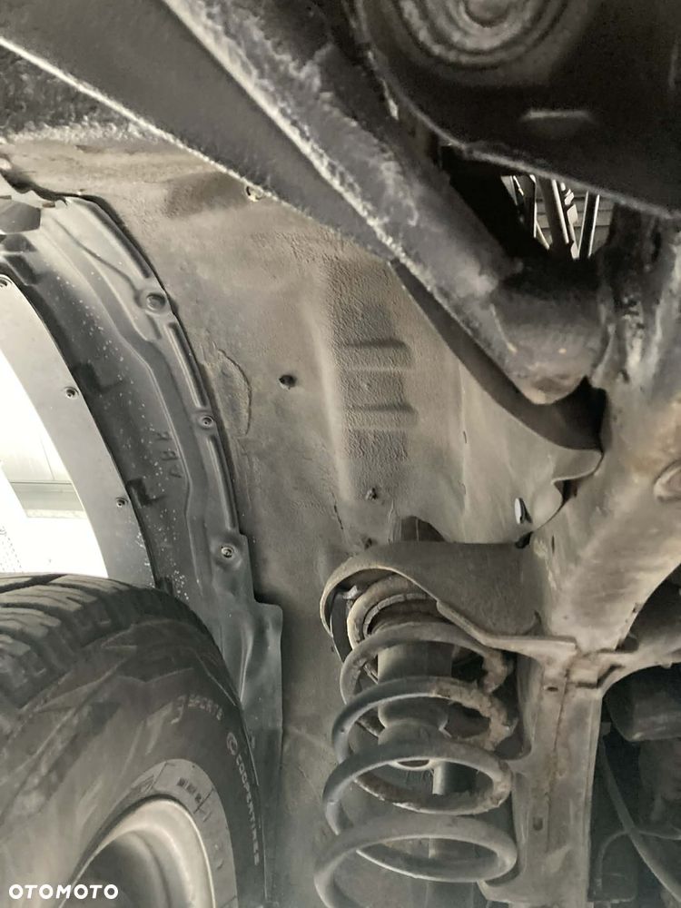 Nissan Patrol 2.8 TDI - 24