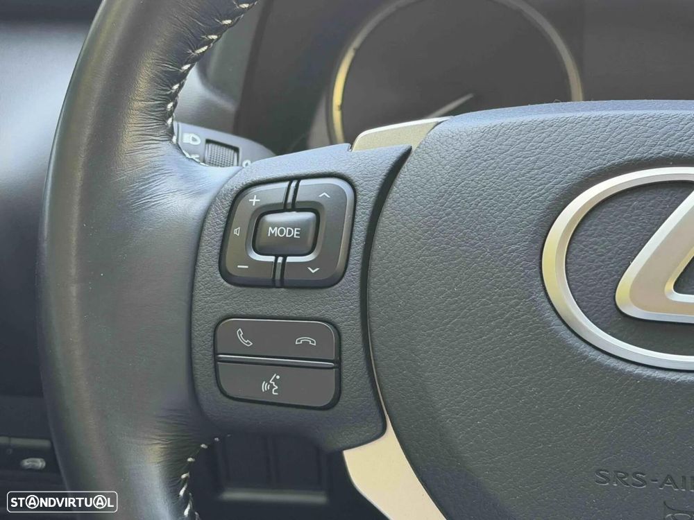 Lexus NX 300h Executive+ - 37