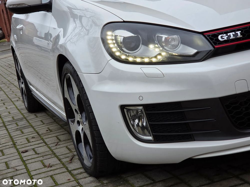 Volkswagen Golf 2.0 GTI - 13