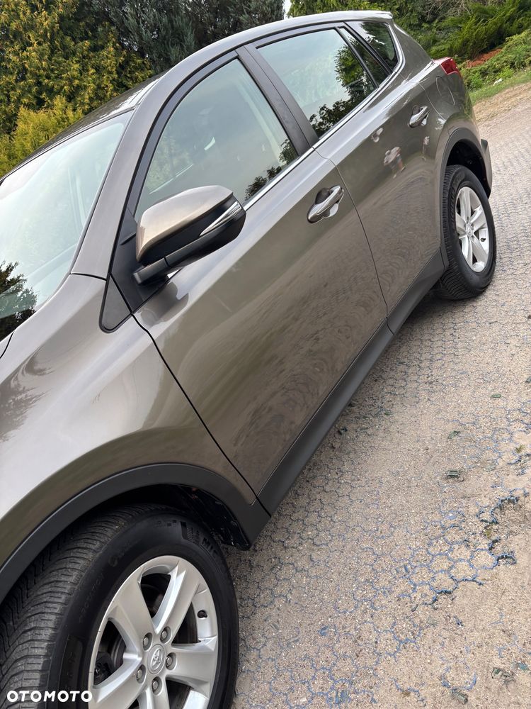 Toyota RAV4 2.0 D-4D Premium - 4