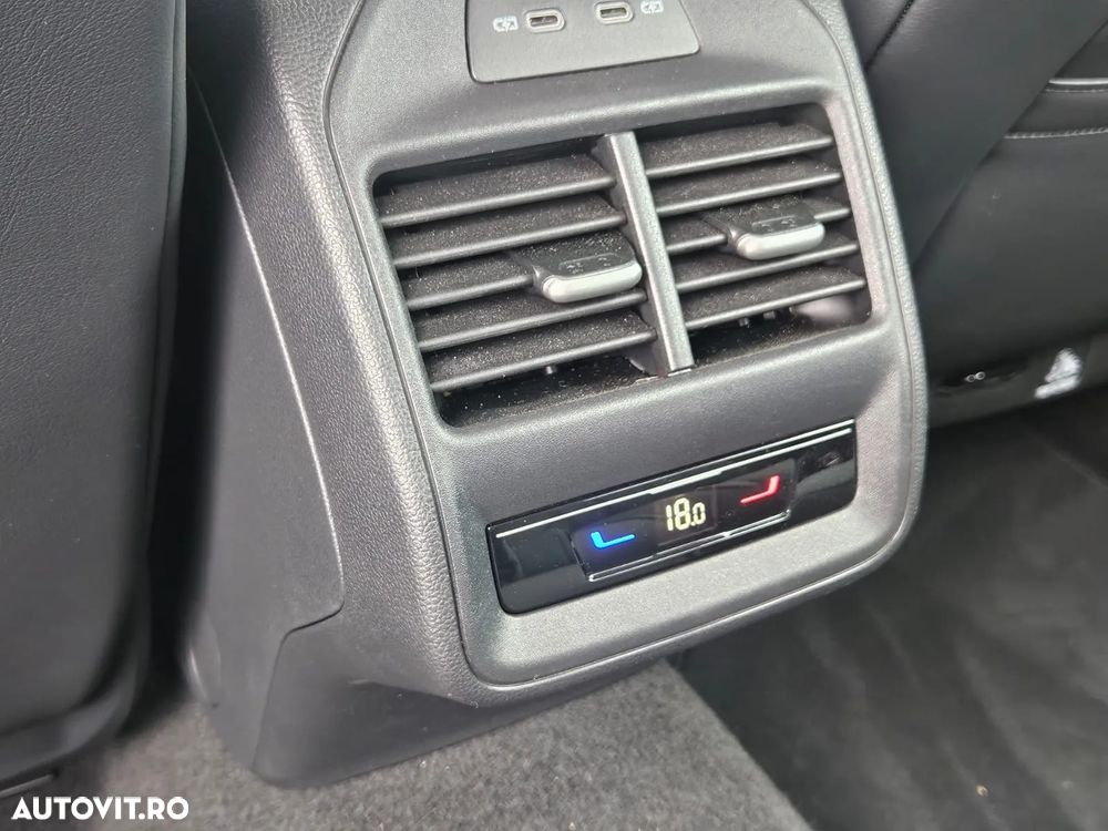 Volkswagen Passat Variant 2.0 TDI DSG Business - 12