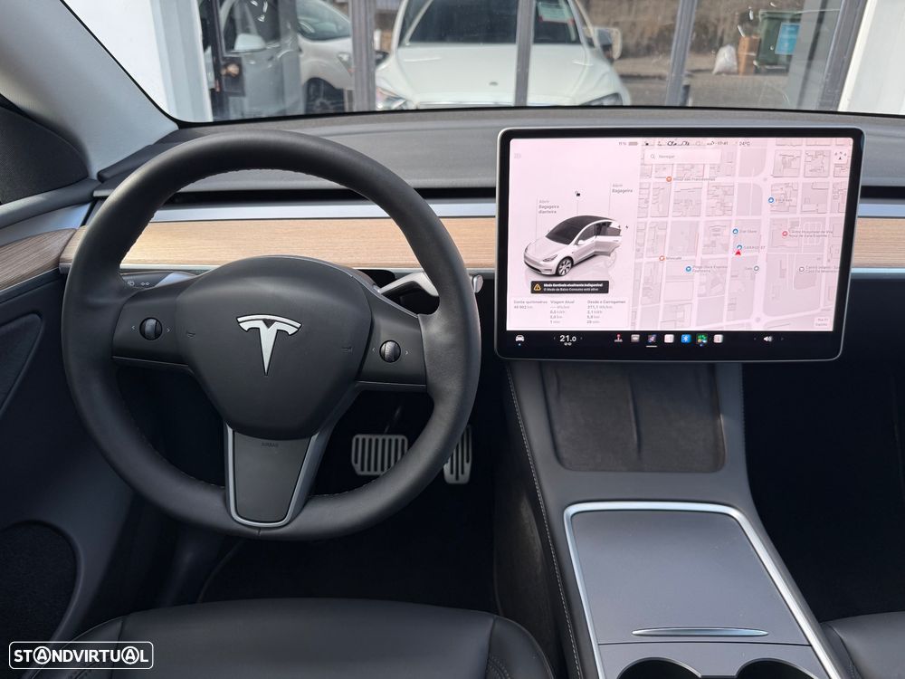 Tesla Model Y Long Range Dual Motor AWD - 18