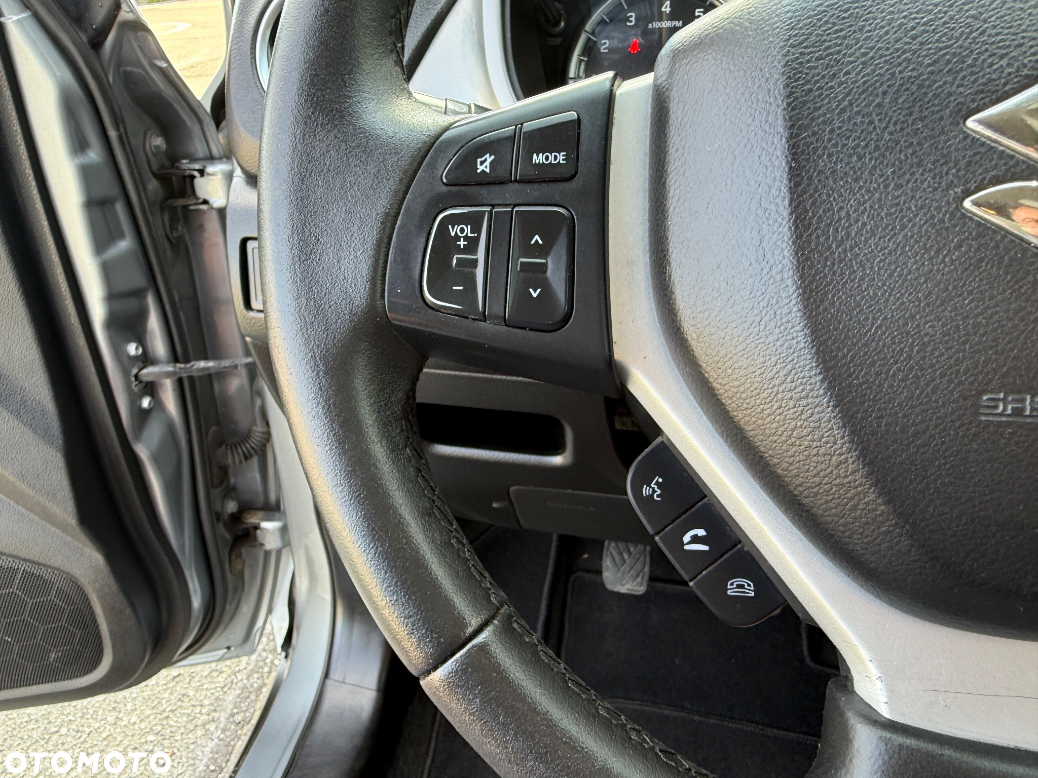 Suzuki Vitara 1.6 Premium 4WD - 18