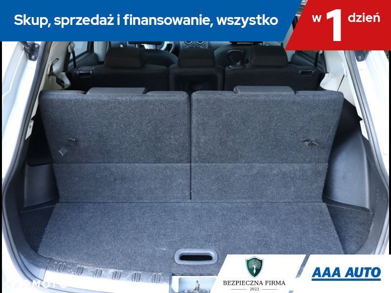 Nissan Qashqai+2 - 17