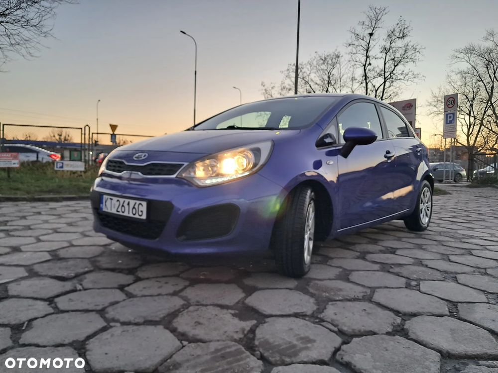 Kia Rio - 2