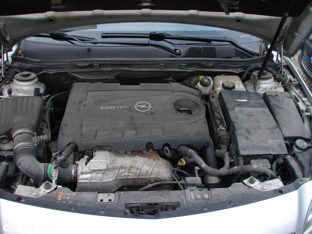 Opel Insignia - 32