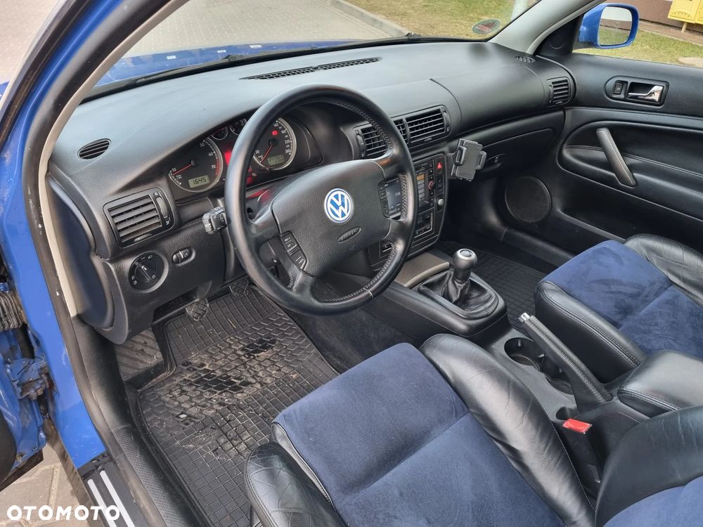 Volkswagen Passat - 17