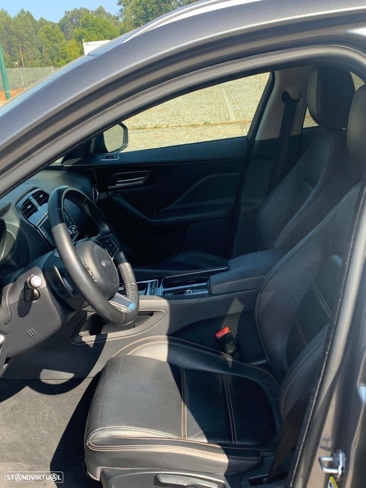 Jaguar F-Pace 2.0 i4D Prestige AWD Aut. - 7