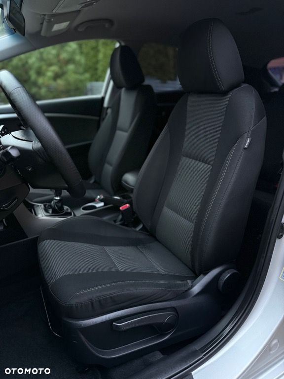 Hyundai i30 1.4 Comfort EU5 - 25