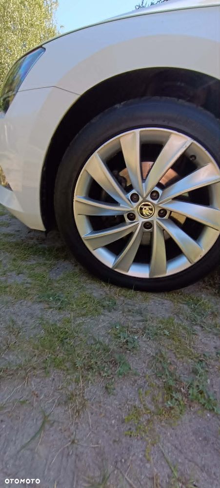 Skoda Superb 1.4 TSI ACT Ambition - 9