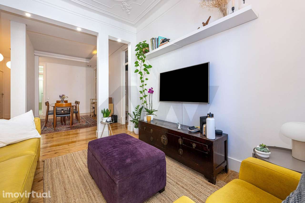 Charmoso apartamento T4 transformado em T2 para arrendar no coração de - Grande imagem: 3/30