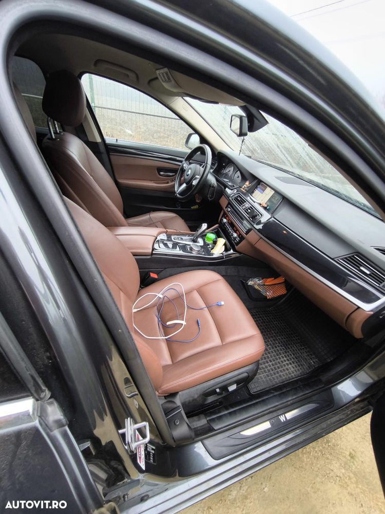 BMW Seria 5 520d AT - 4