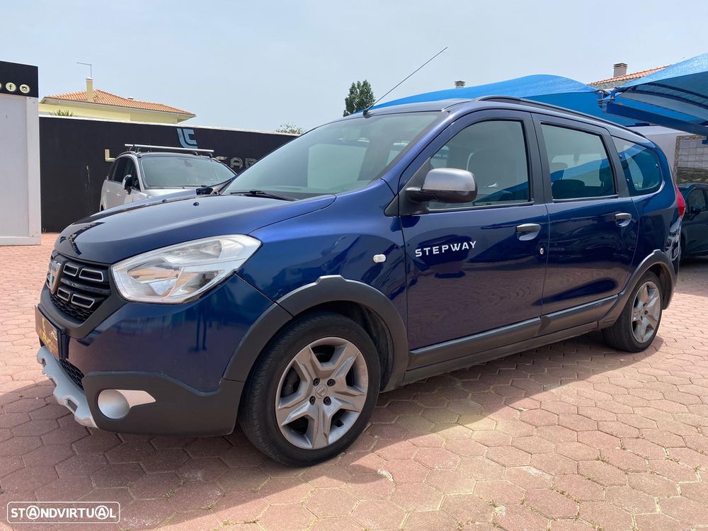 Dacia Lodgy 1.5 Blue dCi Stepway 7L - 2