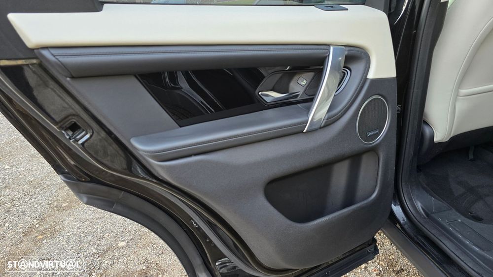 Land Rover Discovery Sport - 55