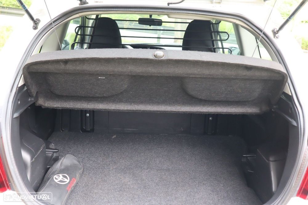 Toyota Yaris 1.4 D-4D AC - 14