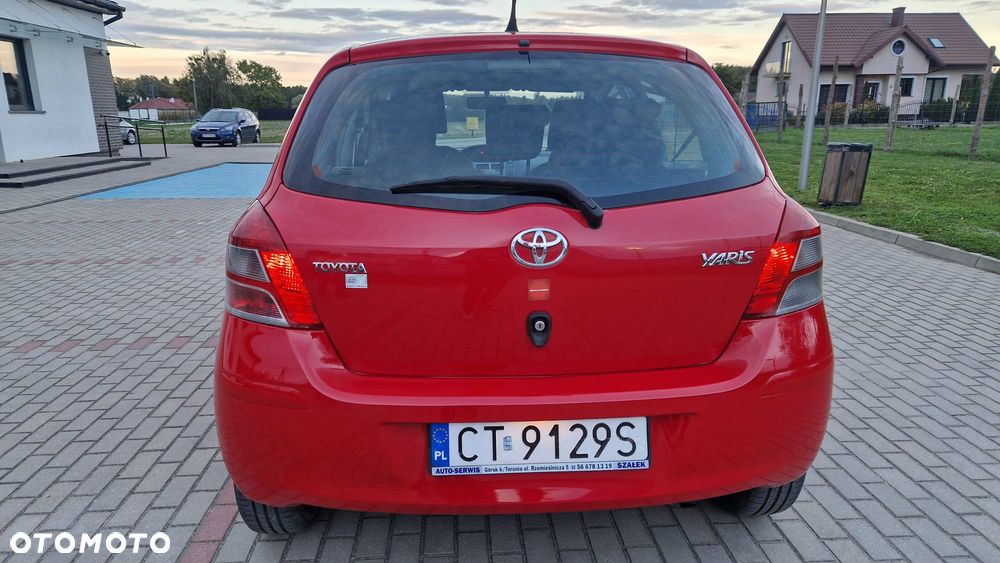Toyota Yaris 2010 photo 5