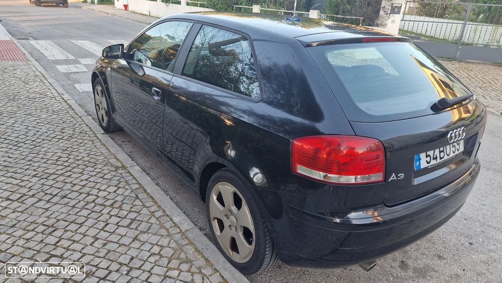 Audi A3 1.6 FSI Attraction - 8