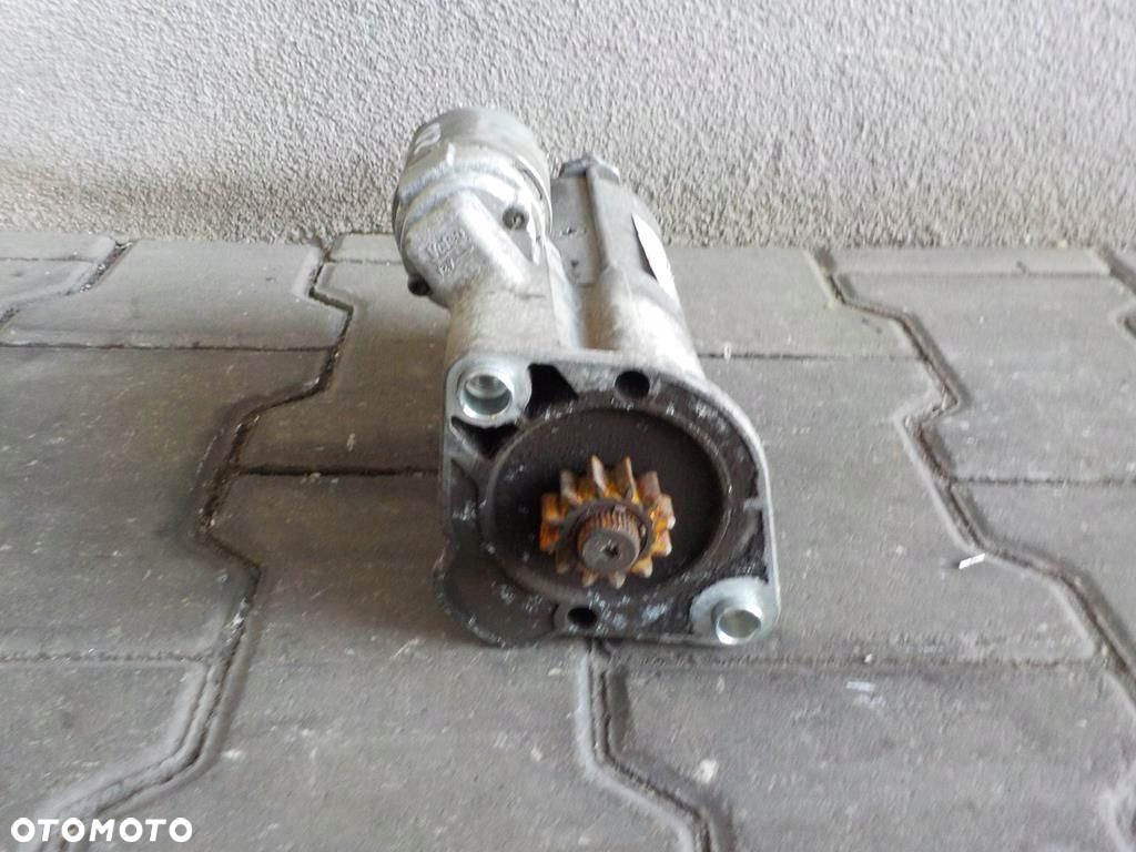 VW CRAFTER 2.0 TDI ROZRUSZNIK STARTER - 2