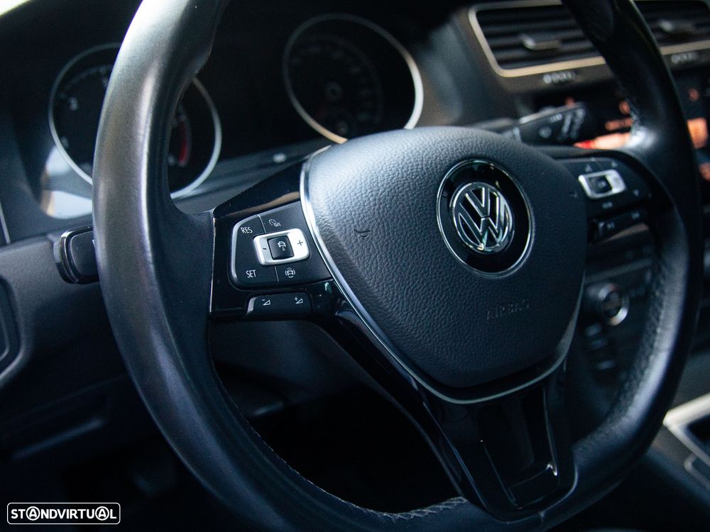 VW Golf Variant 1.6 TDi Confortline - 24