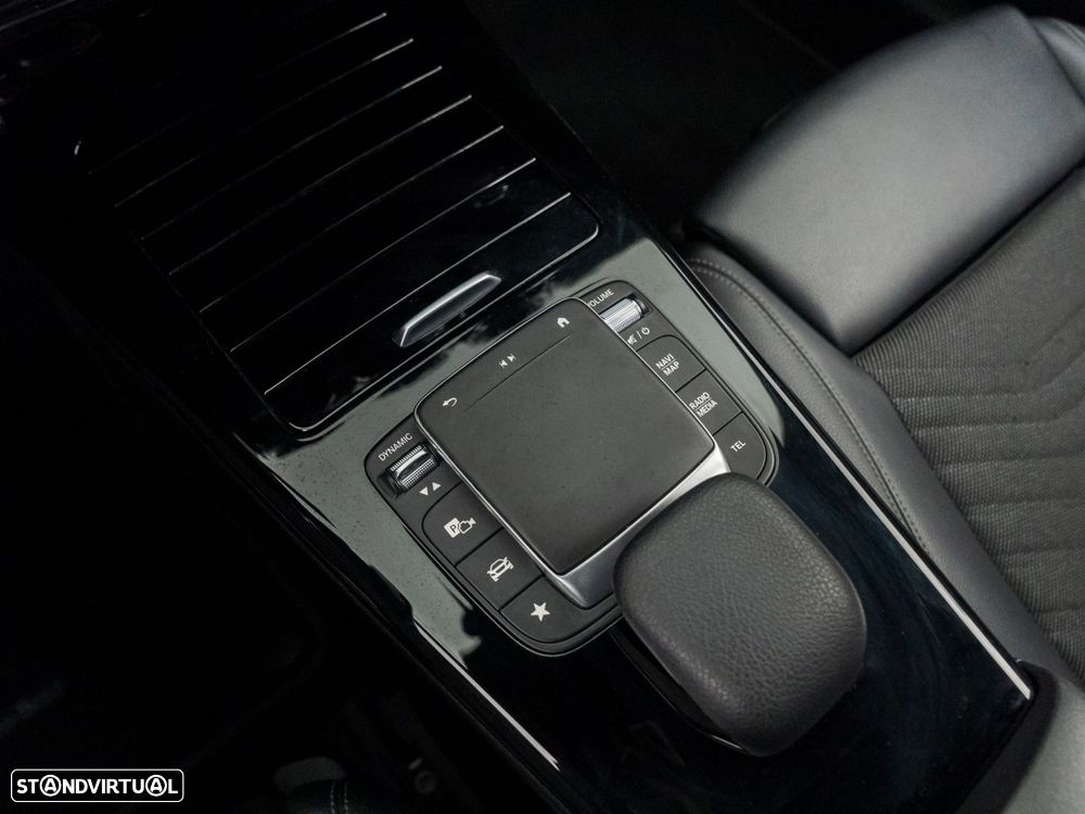 Mercedes-Benz A 250 e Style Plus - 23