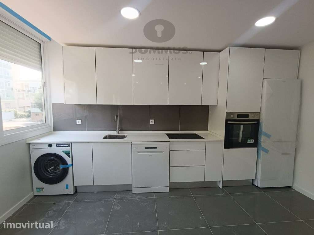 Apartamento T2 Totalmente Remodelado na Amadora - Grande imagem: 3/22