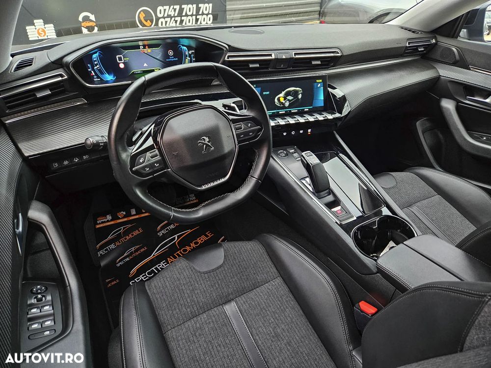 Peugeot 508 Plug-In Hybrid 225 e-EAT8 Allure Pack - 14