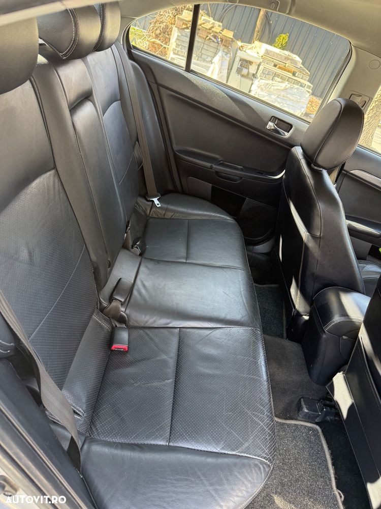 Mitsubishi Lancer 2.0 DI-D Intense - 23