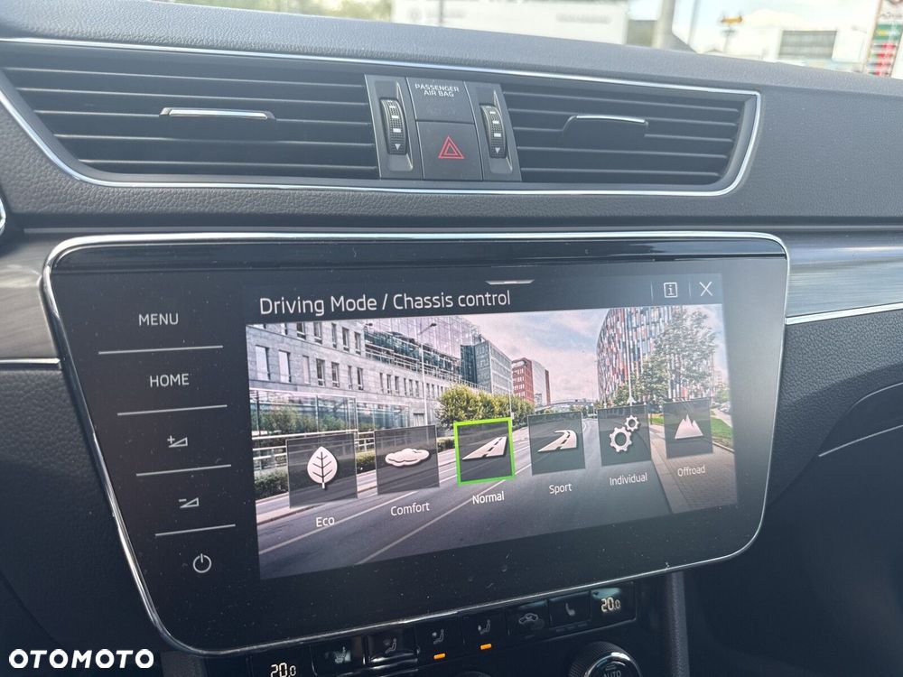 Skoda Superb 2.0 TSI 4x4 Scout DSG - 25