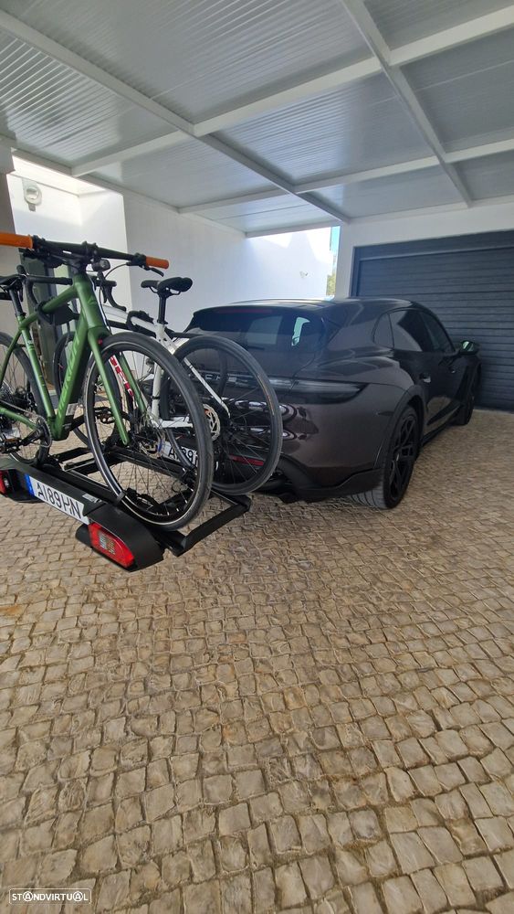 Porsche Taycan Cross Turismo 4 - 43