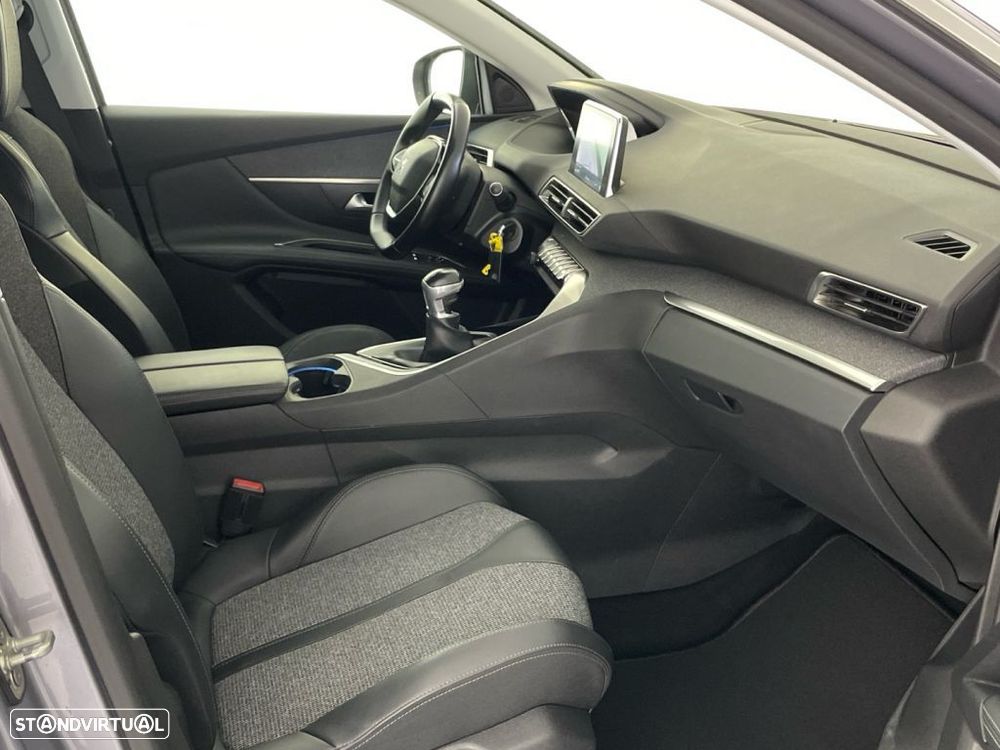 Peugeot 3008 1.5 BlueHDi Allure - 21