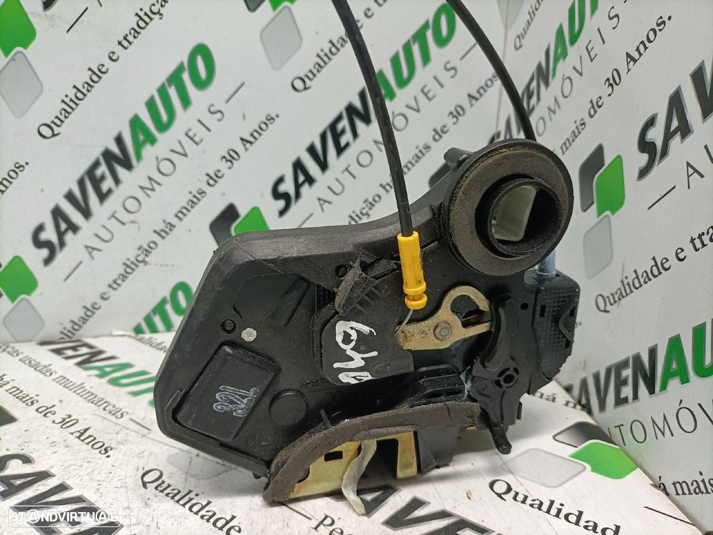 Fecho / Fechadura Porta Trás Esq Toyota Corolla (_E12_) - 3