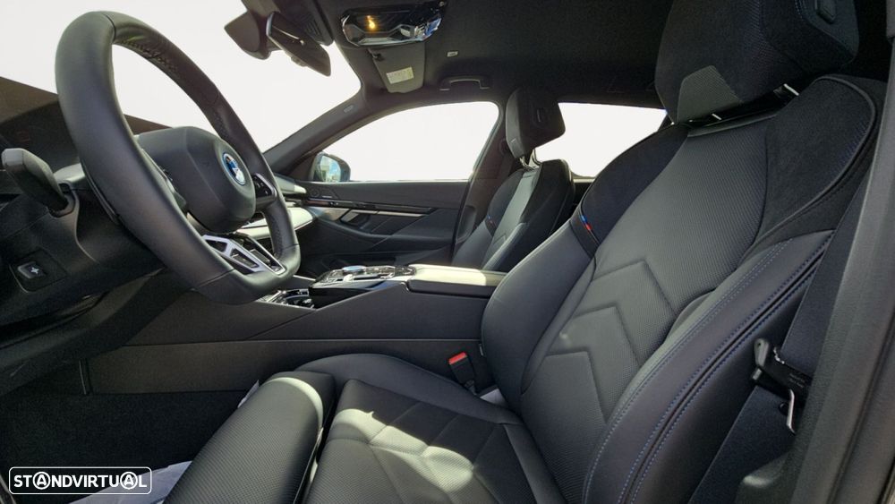 BMW 530 e Pack Desportivo M - 10