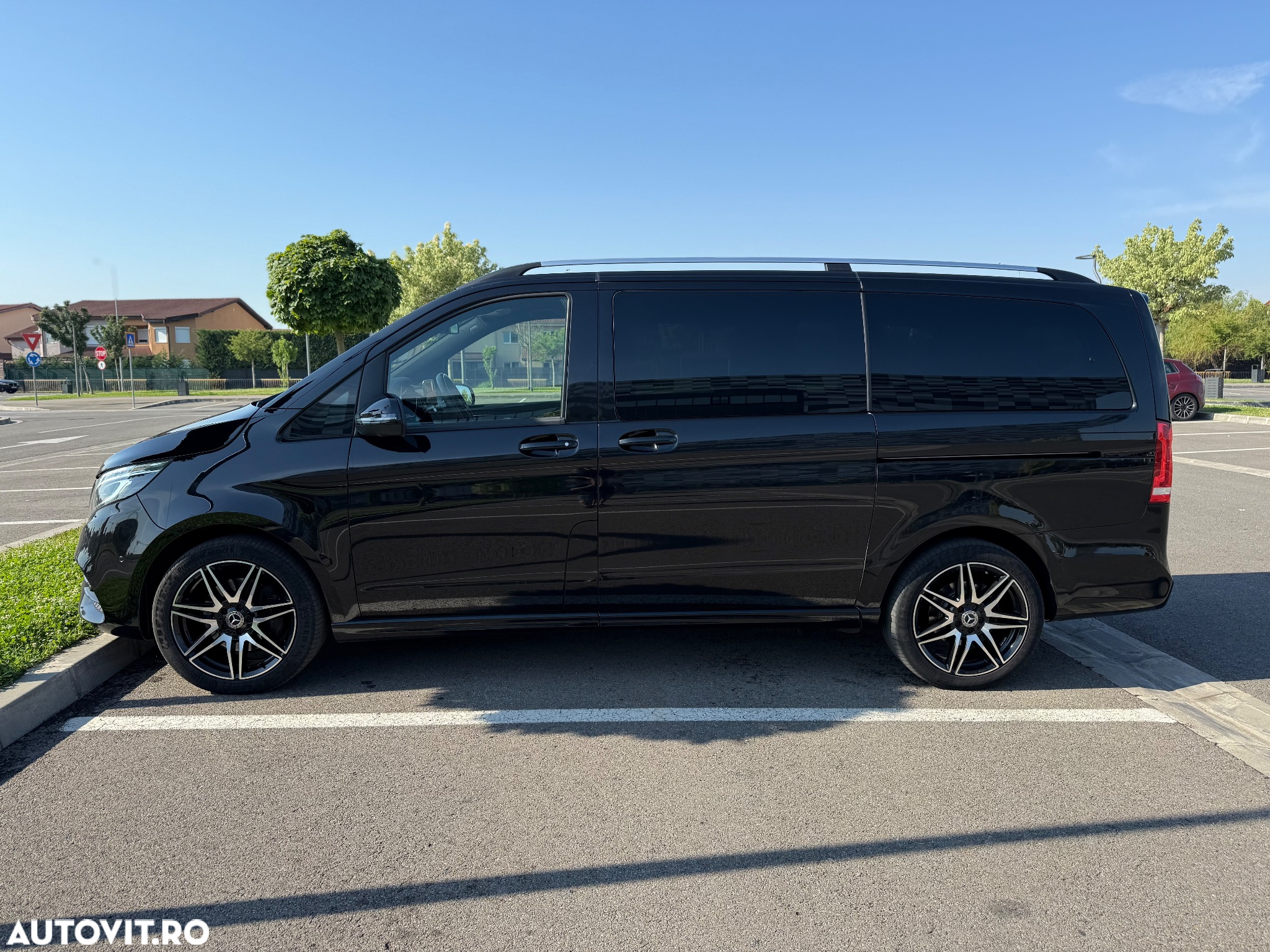 Mercedes-Benz V 300 d lang 4Matic 9G-TRONIC Avantgarde Edition 2021 - 3