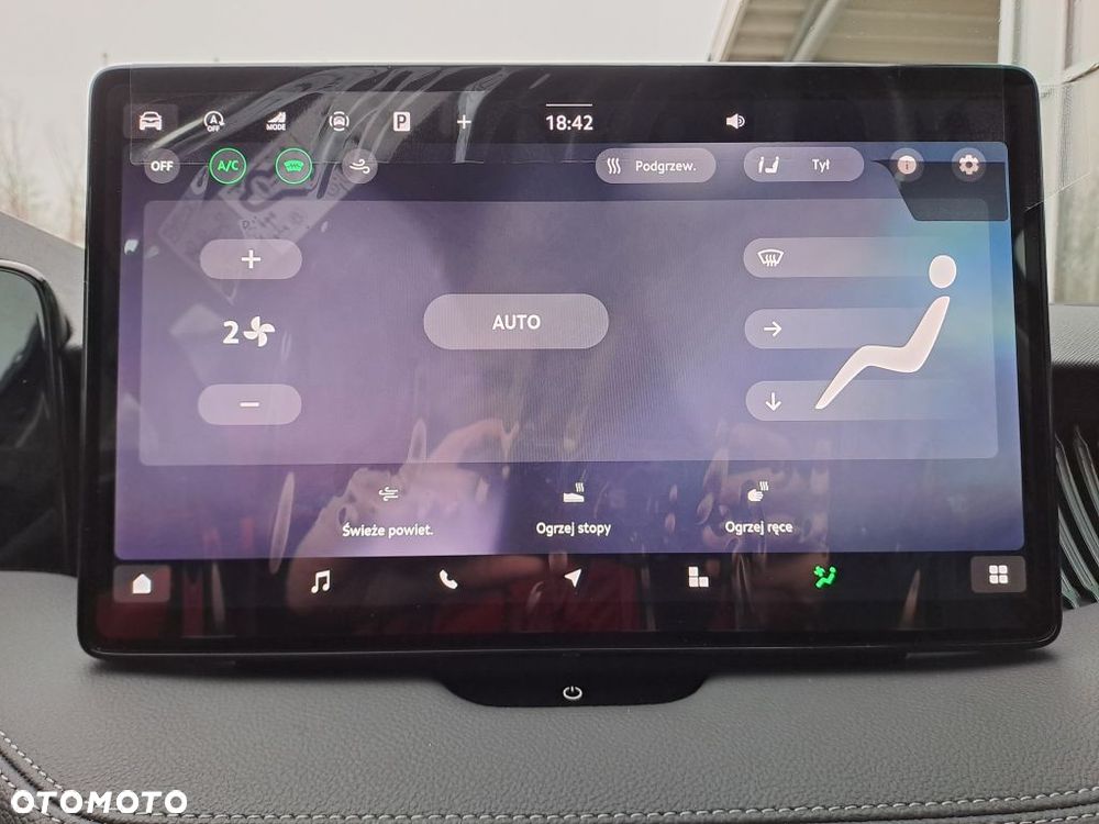 Skoda Superb 2.0 TDI SCR 4x4 L&K DSG - 16