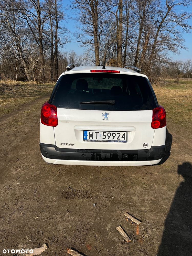 Peugeot 207 1.4 16V Trendy - 5