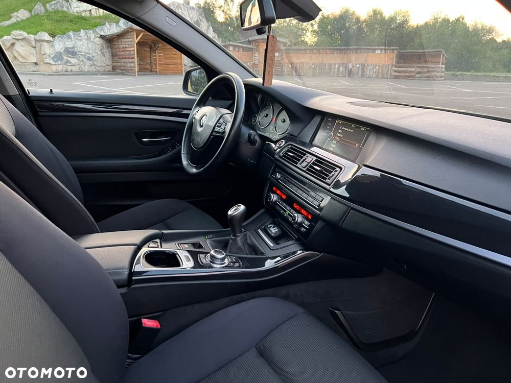 BMW Seria 5 520d Luxury Line - 18