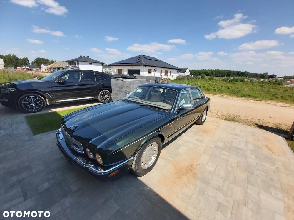 Jaguar Daimler S8 - 29