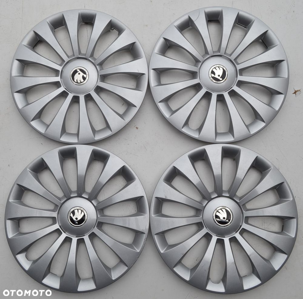 ORYGINALNE KOŁPAKI OEM SKODA 15 CALI x4szt. K-697 - 1